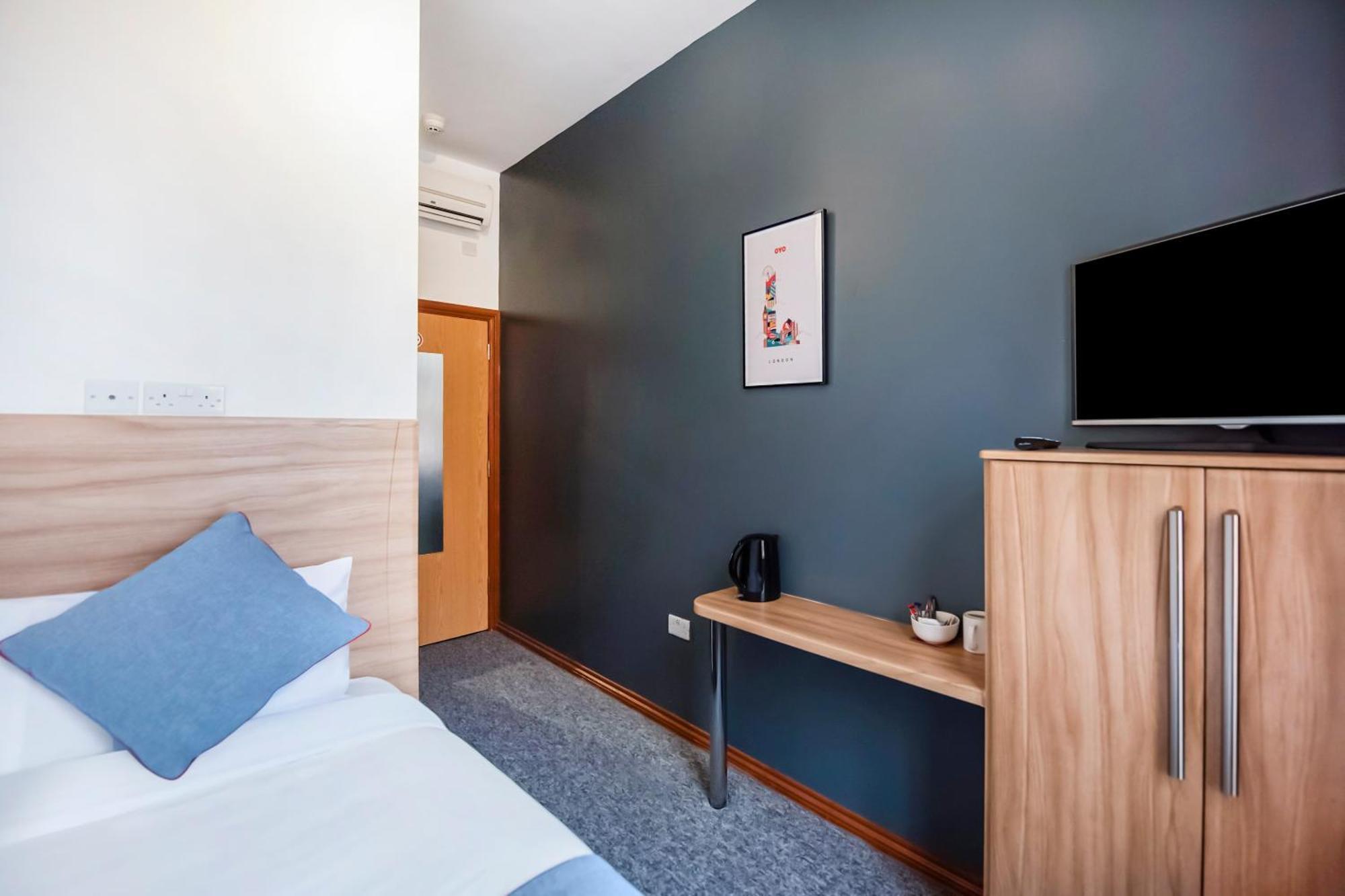 Arinza Hotel, London אילפורד מראה חיצוני תמונה
